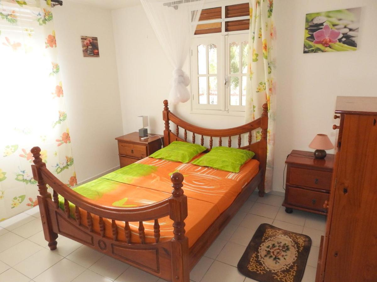 Villa Nanou , Villa De Plein Pied Avec Joli Jardin Bouillante Esterno foto